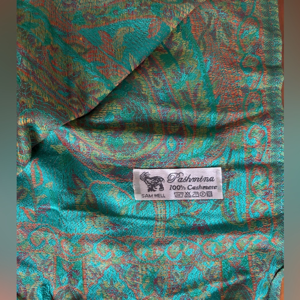 NWOT Pashmina 100% Cashmere